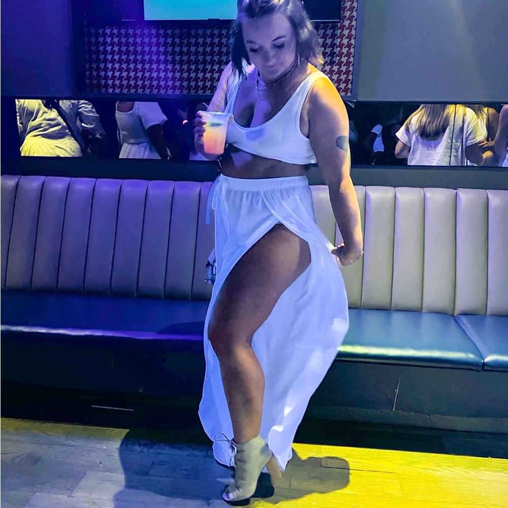 Chic White Wide Leg Women's Pants